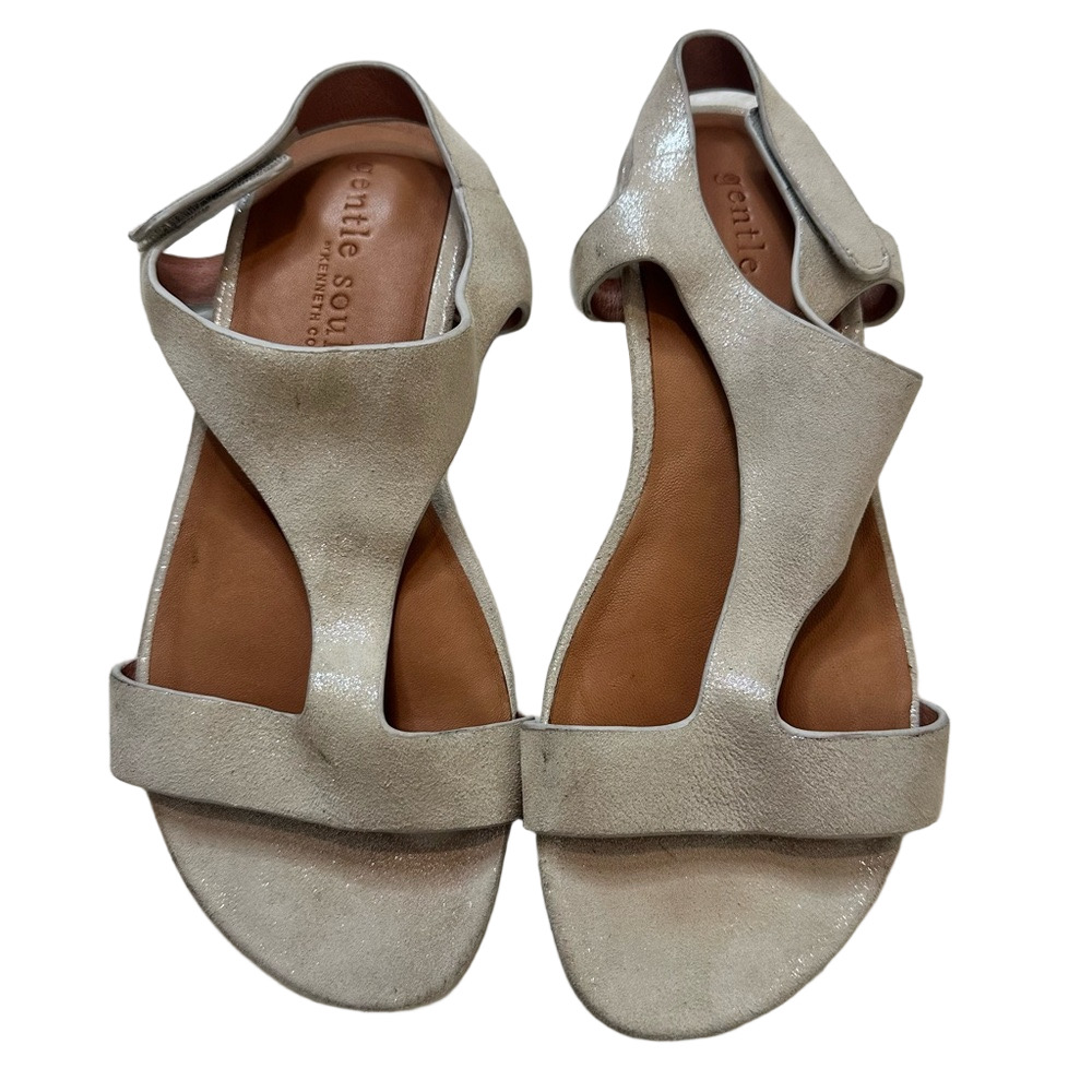 Gentle Souls by Kenneth Cole Lark T Strap Sandals Size 8.5